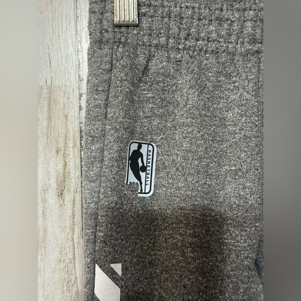 NBA Sweatpants - Picture 3 of 6